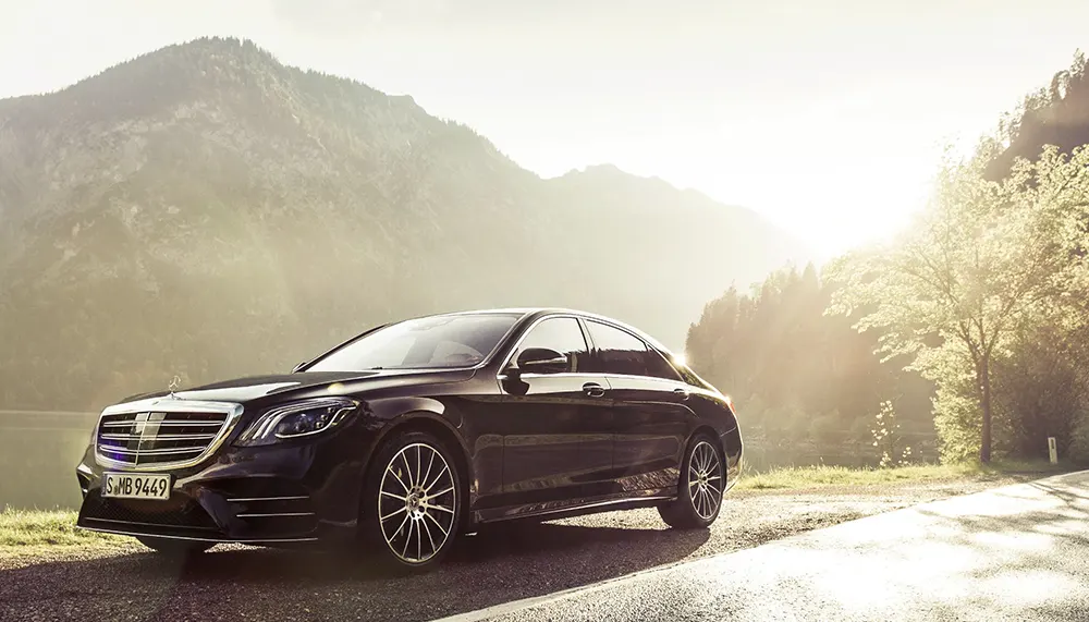 Luxury Sedans: Redefining Comfort, Style, and Executive Car Service